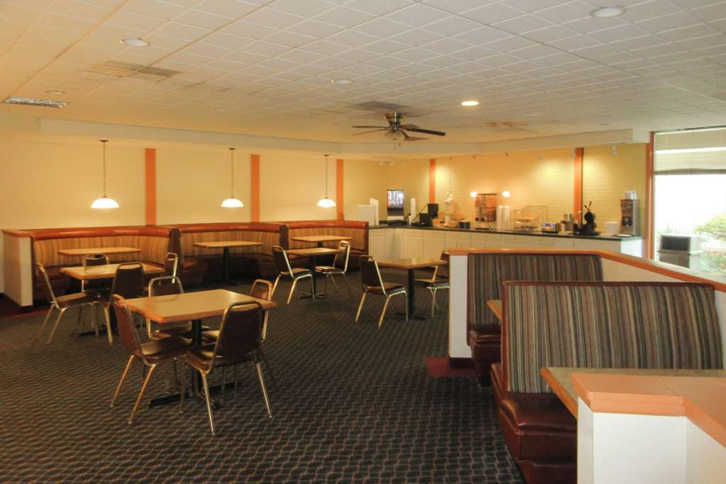 Econo Lodge Fredonia Restaurant photo