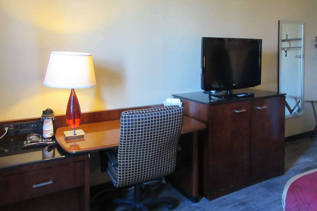 Econo Lodge Fredonia Room photo